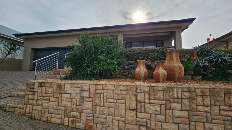 3 Bedroom Property for Sale in Monte Christo Western Cape